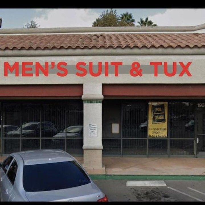 Men's Suit & Tux gallery photo