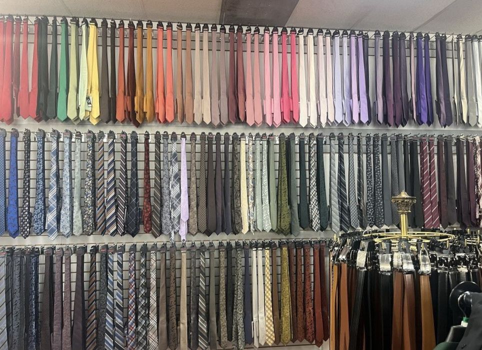 Men's Suit & Tux gallery photo